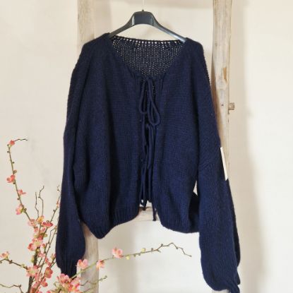 Afbeeldingen van Zacht vest met striksluiting Marine blauw