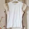 Afbeeldingen van T-shirt wit met detailmouwtje 