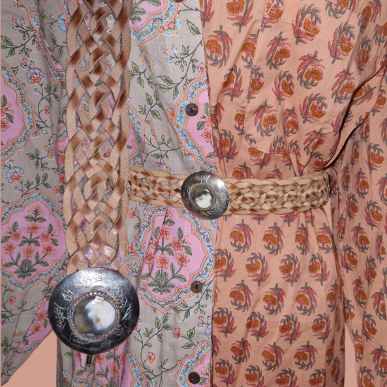 Afbeeldingen van Dunne riem van fijn leer met metalen gesp, Wit /grijze steen