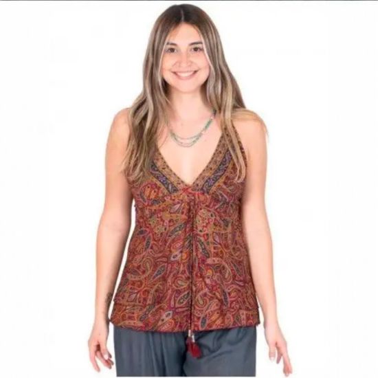 Afbeeldingen van Top met paisleyprint en zijden bandjes